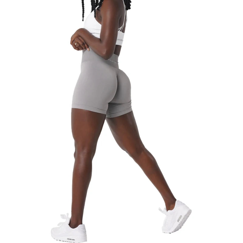 NVGTN Spandex Sólido Sem Costura Shorts Feminino Macio Treino Meias Fitness Roupas Calças de Yoga Roupas de Ginástica